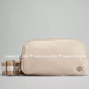 🤍NWT🤍Lululemon Athletica Everywhere Crossbody Bag - White Opal/Raw Linen/White